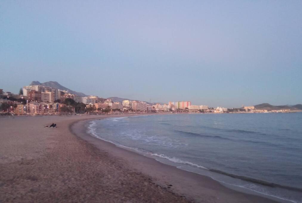 Ferienwohnung Vivienda De 80M Cuadrados A Dos Minutos Del Mar Villajoyosa Exterior foto